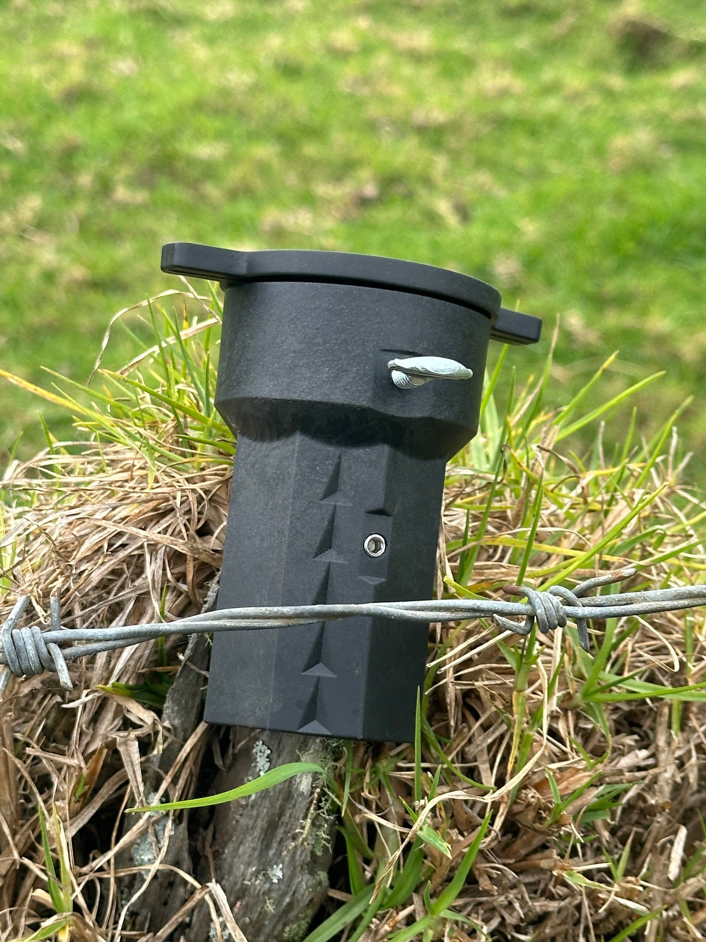 Made in the USA: Barbed Wire Fence Repair Tool for 15.5 Gauge Wire. Make Quick Fence Splices and Save Your Gloves