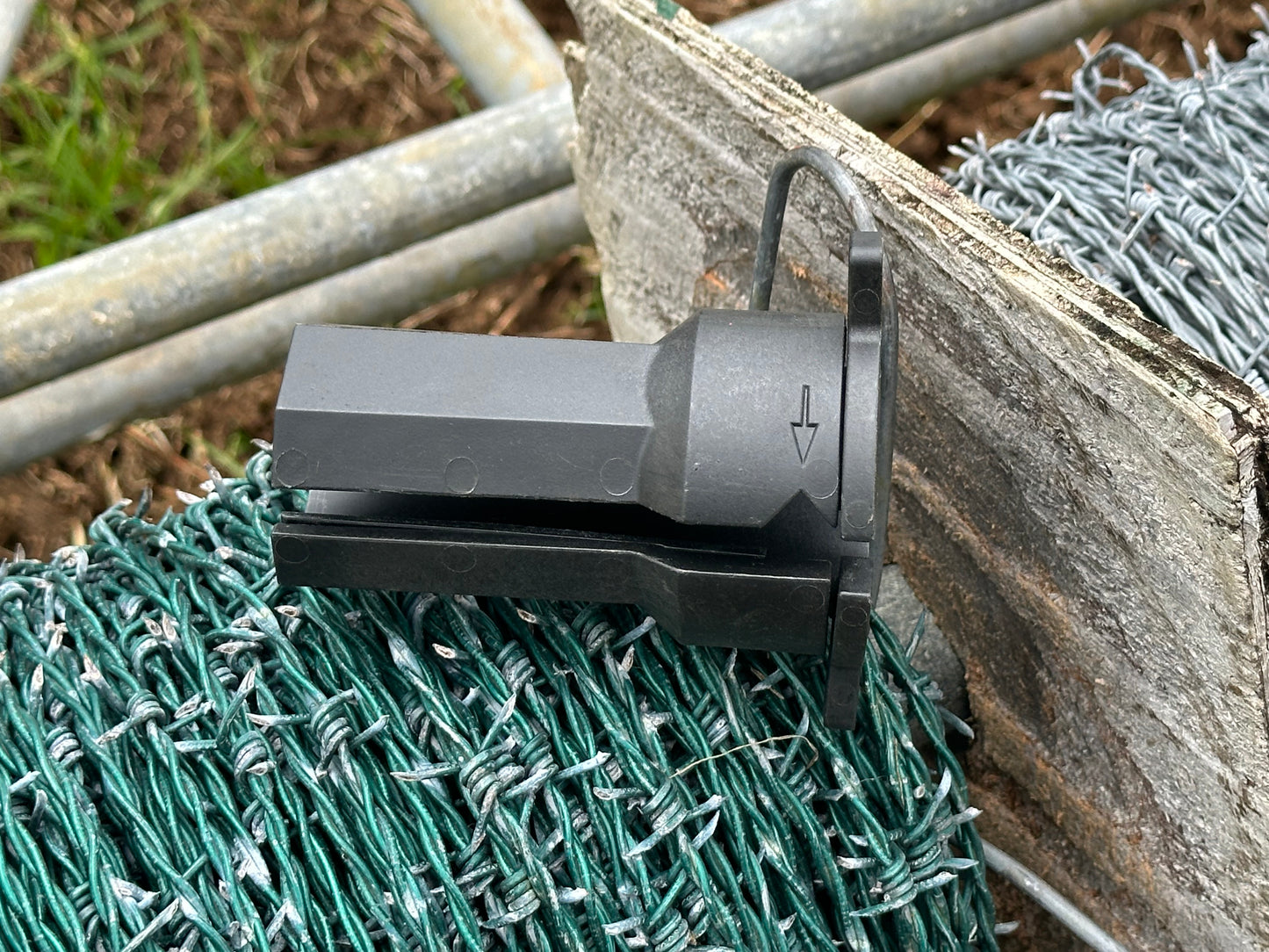 Made in the USA: Barbed Wire Fence Repair Tool for 15.5 Gauge Wire. Make Quick Fence Splices and Save Your Gloves